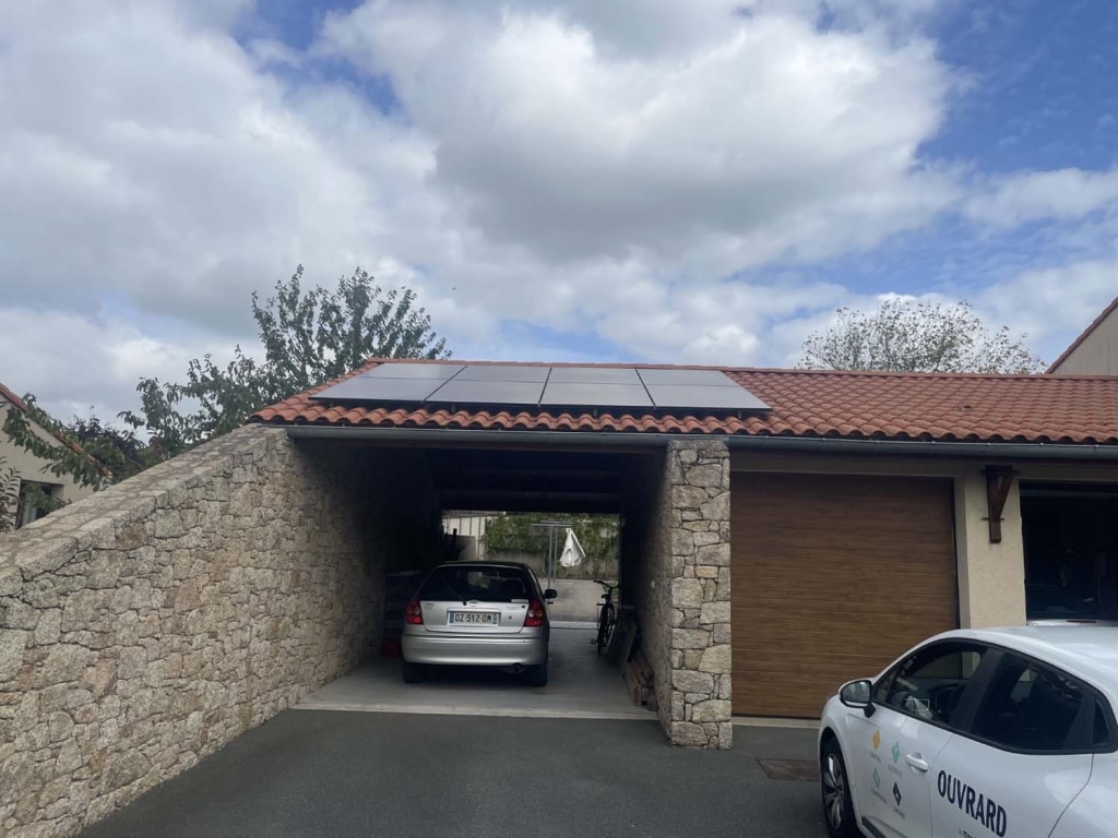 Passez aux panneaux solaires Les Herbiers avec Ouvrard