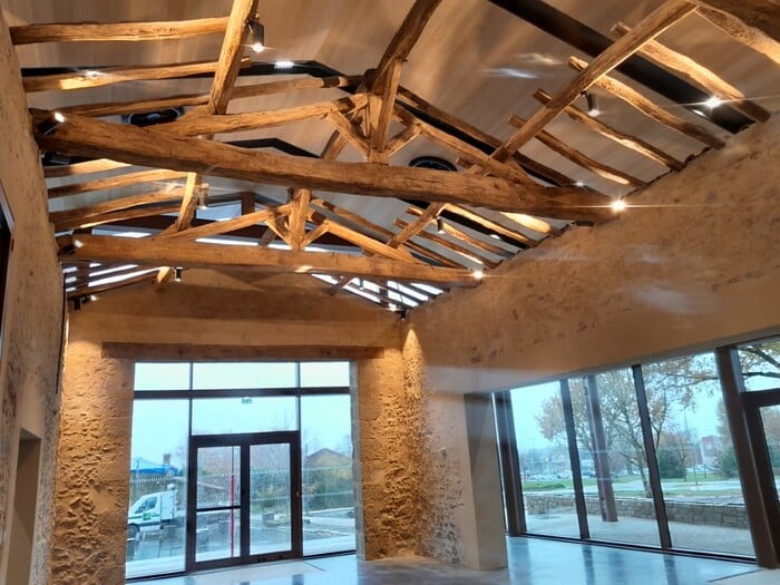 installation courant fort Vendée avec éclairage et alimentation électrique