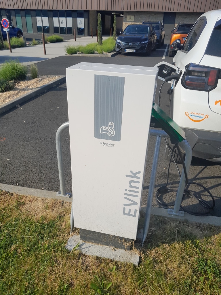 installateur borne de recharge vendée pour passer à la mobilité électrique