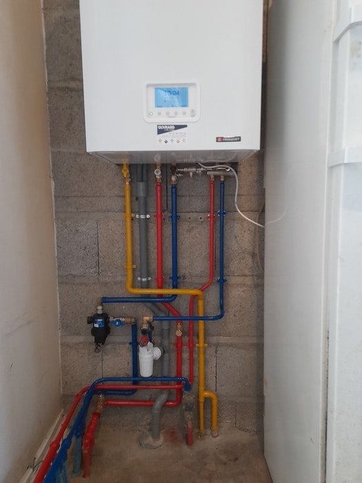 Pose chaudière gaz avec Ouvrard, chauffagiste Les Herbiers