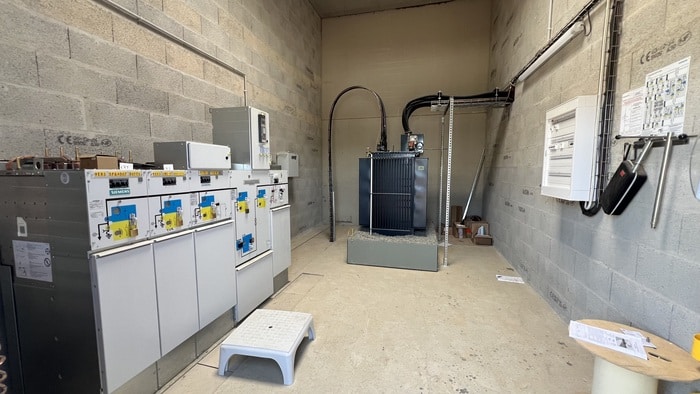 maintenance haute tension sur réseau électrique industriel en Vendée par Ouvrard