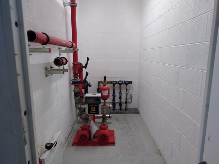 installation Local surpresseur RIA par par Ouvrard entreprise de tuyauterie industrielle