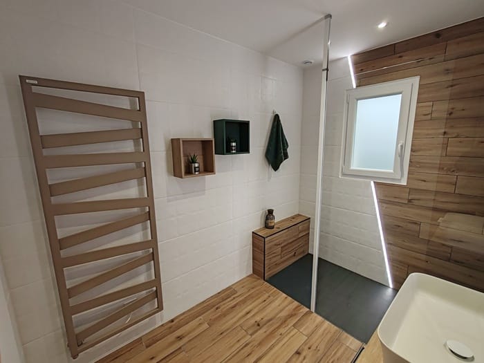 Installation salle de bain par Ouvrard, spécialiste en plomberie chauffage et électricité Les Herbiers