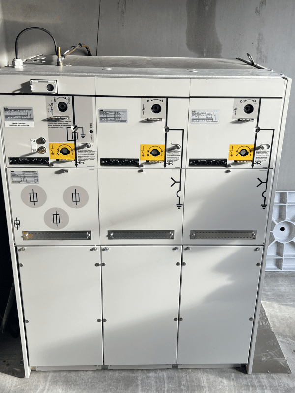 maintenance haute tension sur réseau électrique industriel Ouvrard