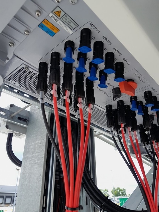 Ouvrard installateur panneaux photovoltaïques Vendée ombrière parking entreprise