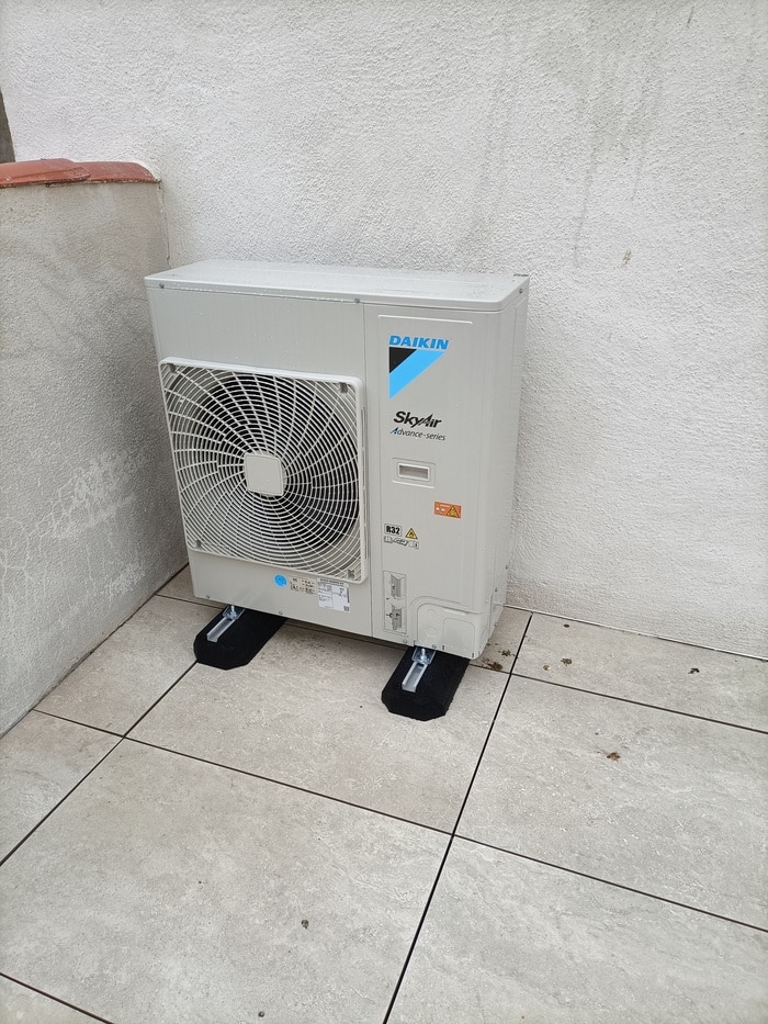 climatisation vendée unité extérieure installée